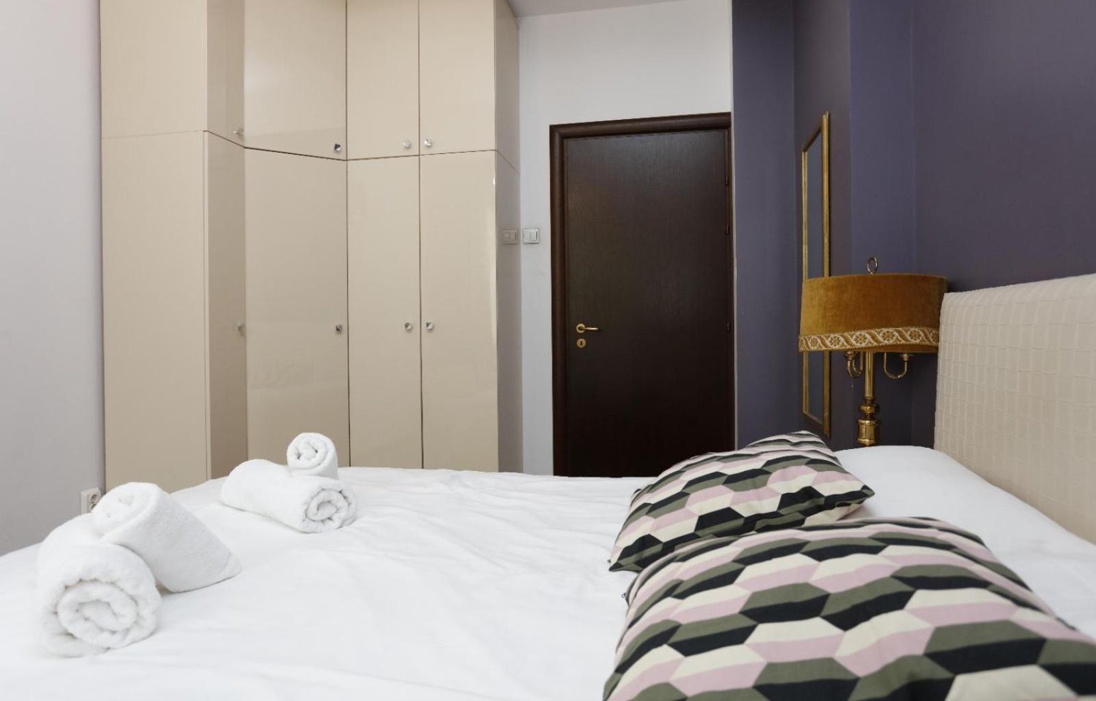 Vibrant Victoriei Apartment Boekarest Buitenkant foto